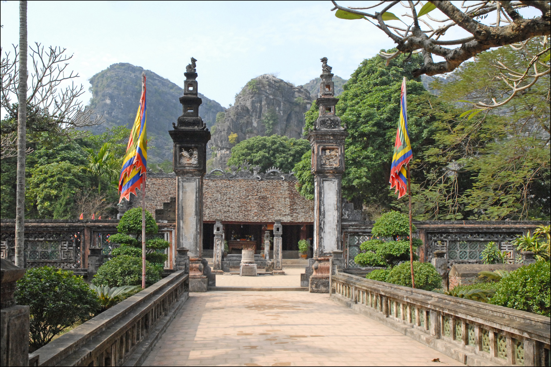 Đền thờ Vua Đinh Tiên Hoàng (Hoa Lư, Ninh Bình). Nguồn: Wikimedia Commons.